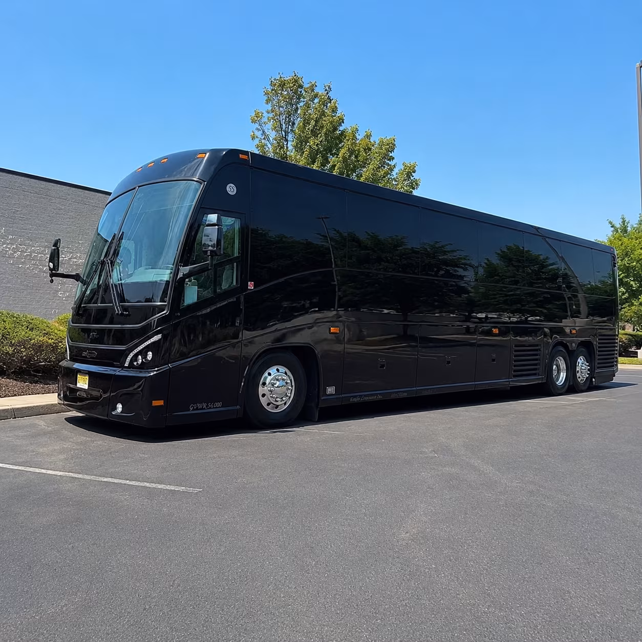 bus rentals for large groups flying into or out of northeast ohio