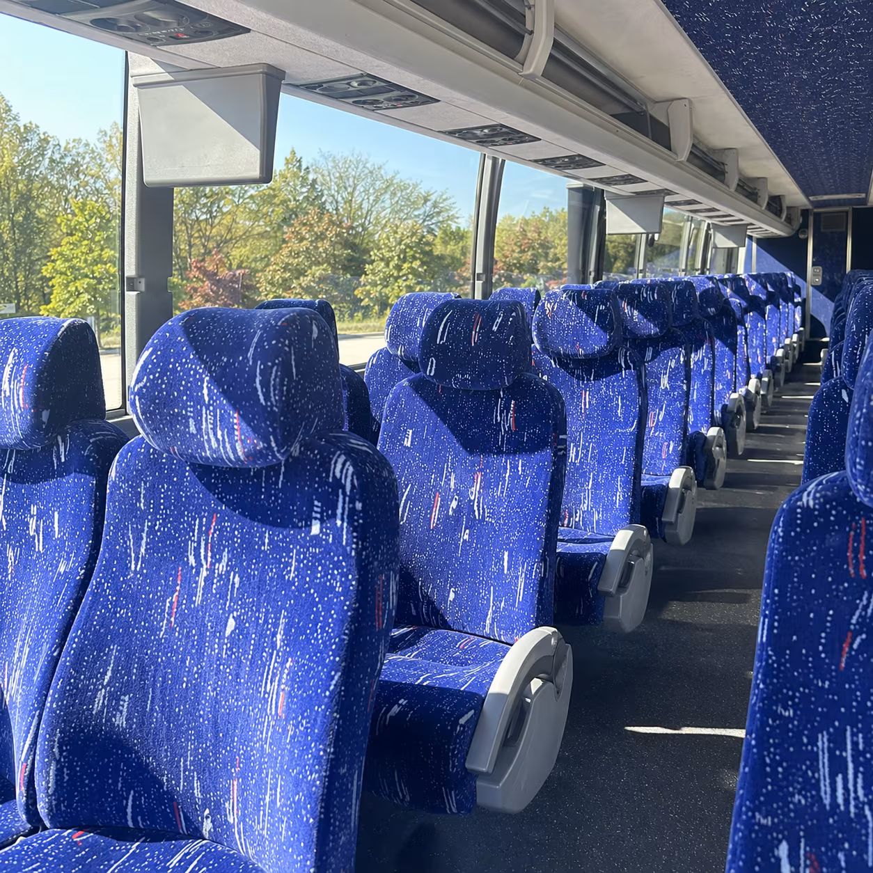 cleveland hopkins international airport charter bus rentals group transfers
