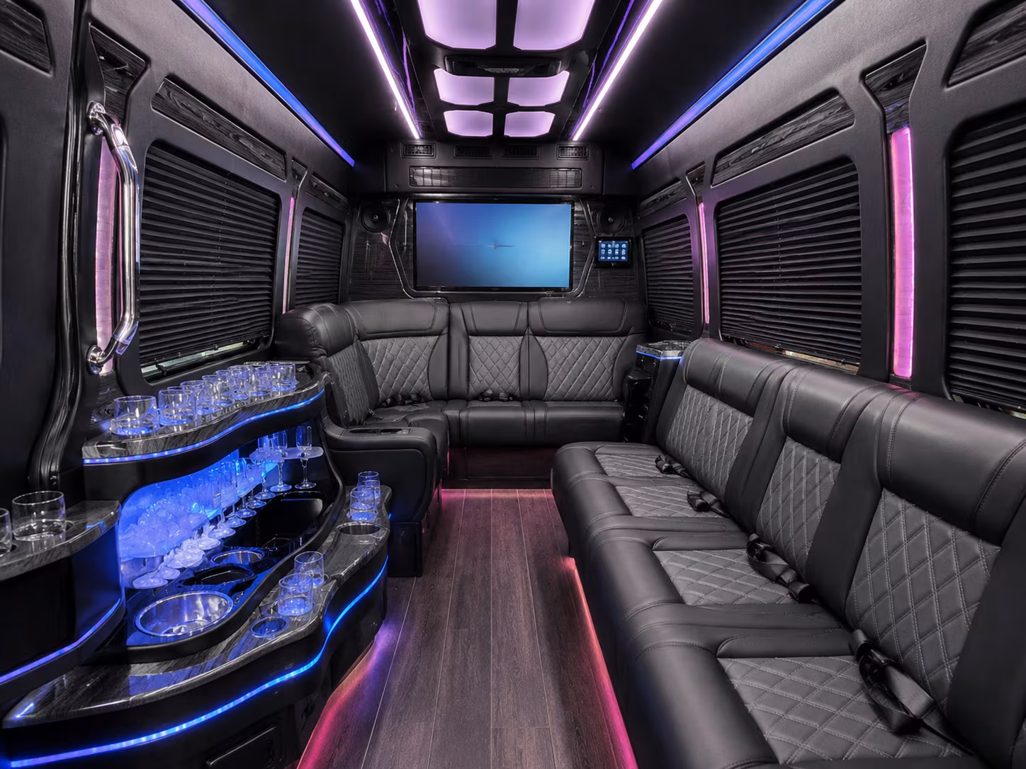 convention shuttle buses between parma hotels and downtown cleveland venues