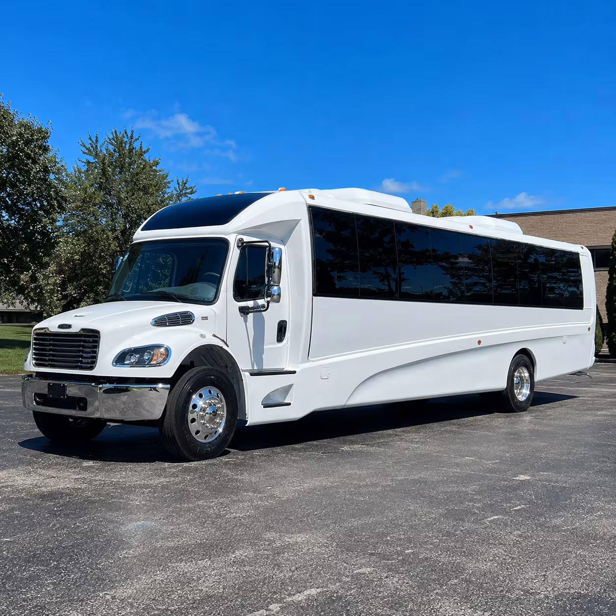 parma 30 passenger minibus