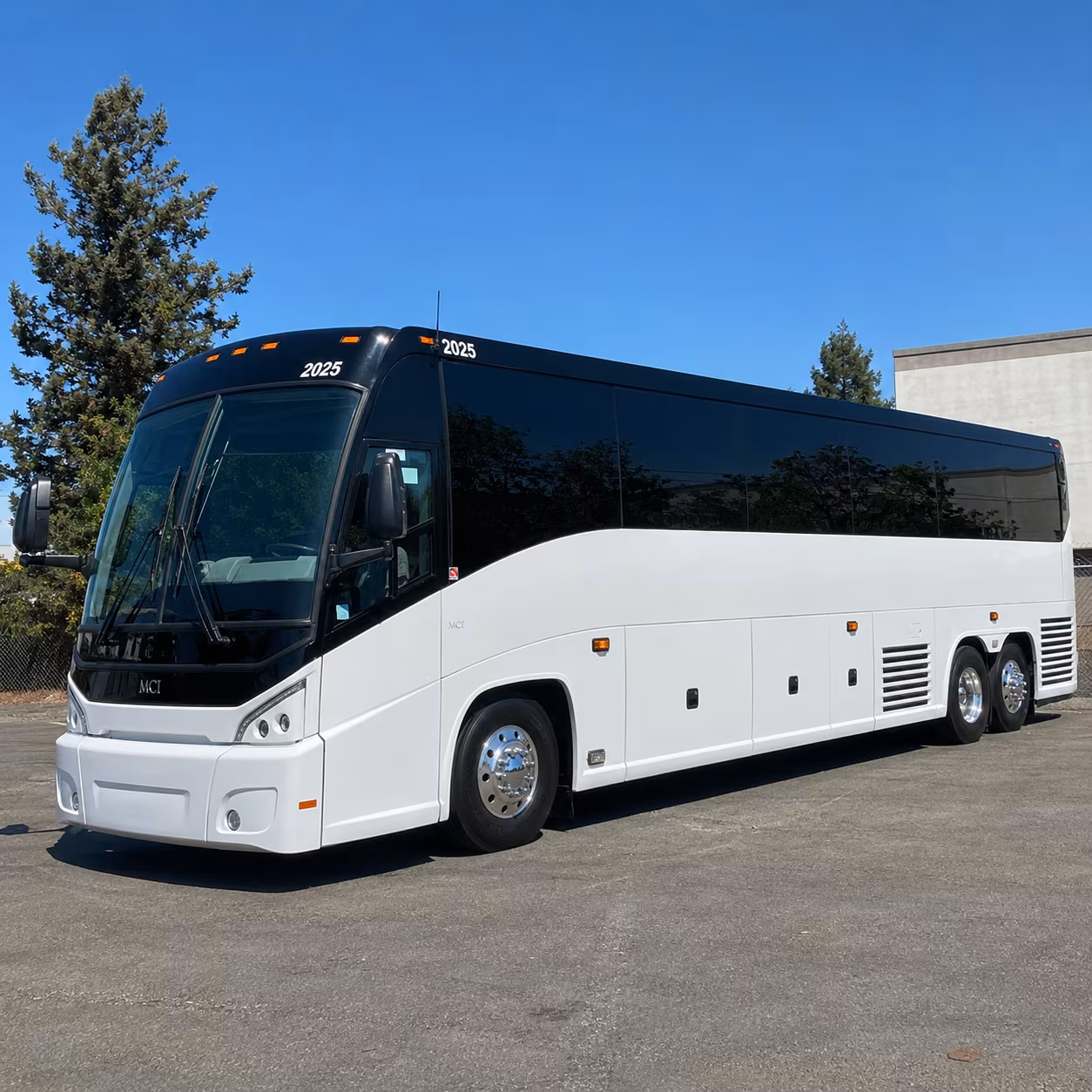 parma charter bus rentals for long distance trips to columbus and cincinnati